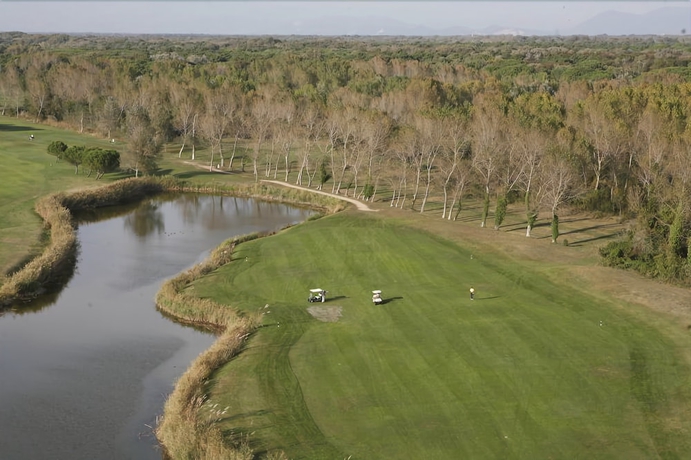 Imagen general del Hotel Cosmopolitan Golf and Beach Resort. Foto 4