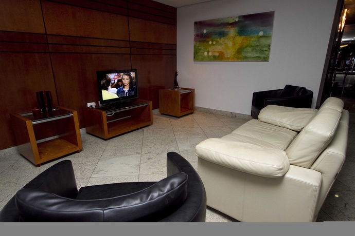 Imagen de los interiores del Hotel Cosmopolitan Praia Flat. Foto 6