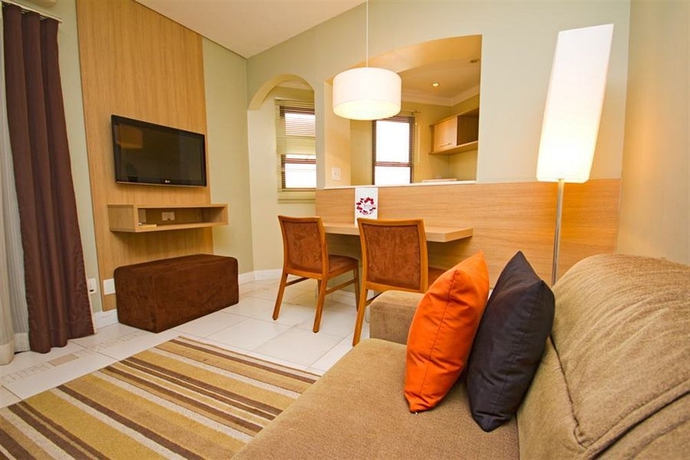 Imagen de los interiores del Hotel Cosmopolitan Praia Flat. Foto 11