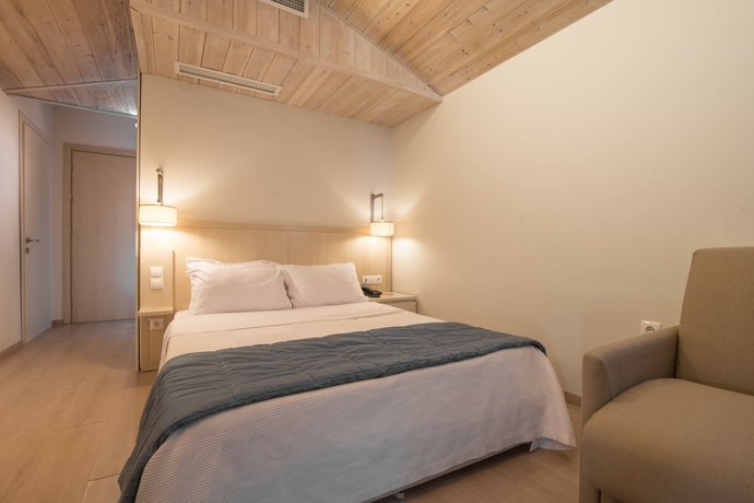 Imagen de la habitación del Hotel Cosmopolitan and Spa. Foto 7