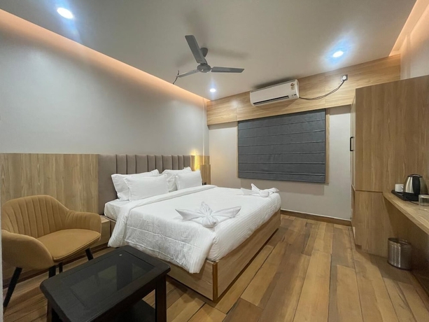 Imagen de la habitación del Hotel Cosmos, Bhubaneshwar. Foto 4