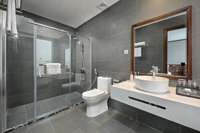 Imagen de la habitación del Hotel Cosmos Danang. Foto 5
