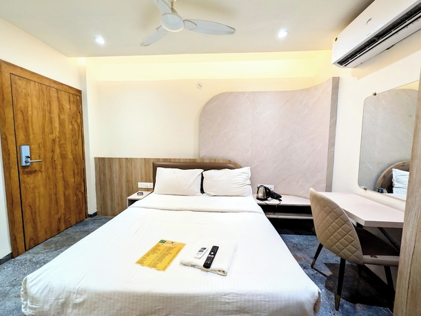 Imagen de la habitación del Hotel Cosmos Green. Foto 3