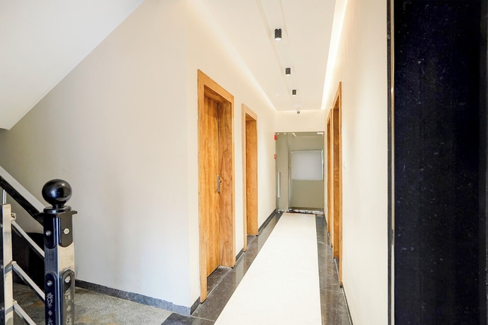 Imagen de los interiores del Hotel Cosmos Green. Foto 11