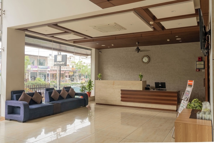 Imagen de los interiores del Hotel Cosmos Raj Plaza Jaipur. Foto 14