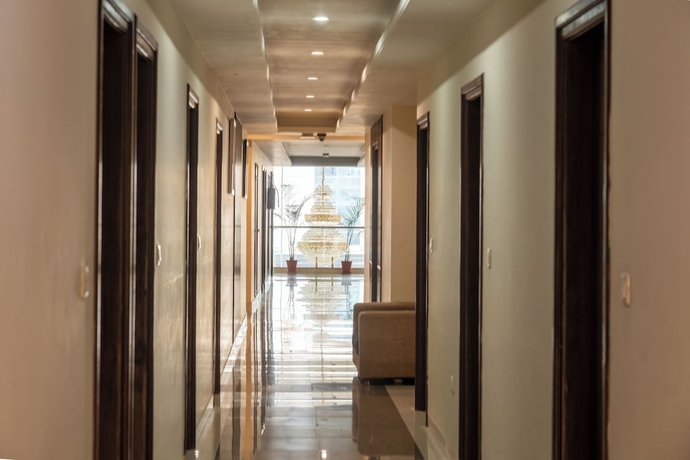 Imagen de los interiores del Hotel Cosmos Raj Plaza Jaipur. Foto 15