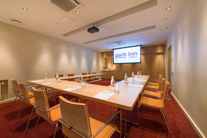 Imagen de los interiores del Hotel Cosmos Saint-Petersburg Nevsky Prospect Hotel, A Member Of Radisson Individuals. Foto 10