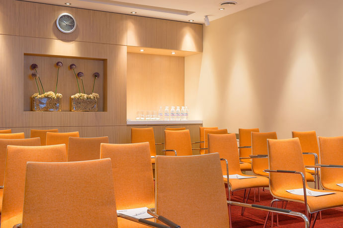 Imagen de los interiores del Hotel Cosmos Saint-Petersburg Nevsky Prospect Hotel, A Member Of Radisson Individuals. Foto 11