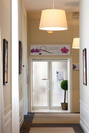 Imagen de los interiores del Hotel Cosmos and Spa. Foto 10