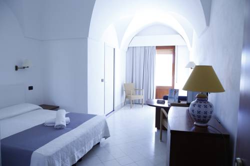 Imagen de la habitación del Hotel Cossyra. Foto 7