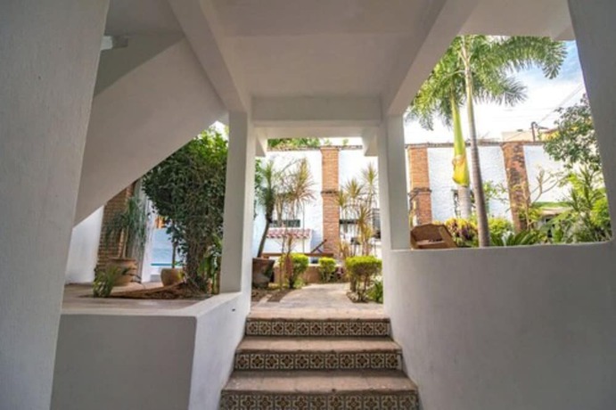 Imagen de los exteriores del Hotel Costa 55. Foto 17