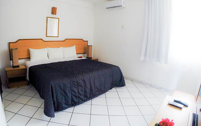 Imagen de la habitación del Hotel Costa Alegre and Suites. Foto 3
