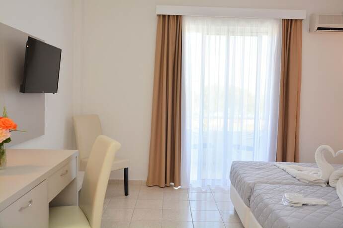 Imagen general del Hotel Costa Angela. Foto 1