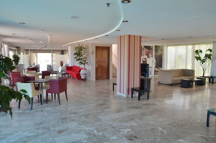 Imagen general del Hotel Costa Angela. Foto 2