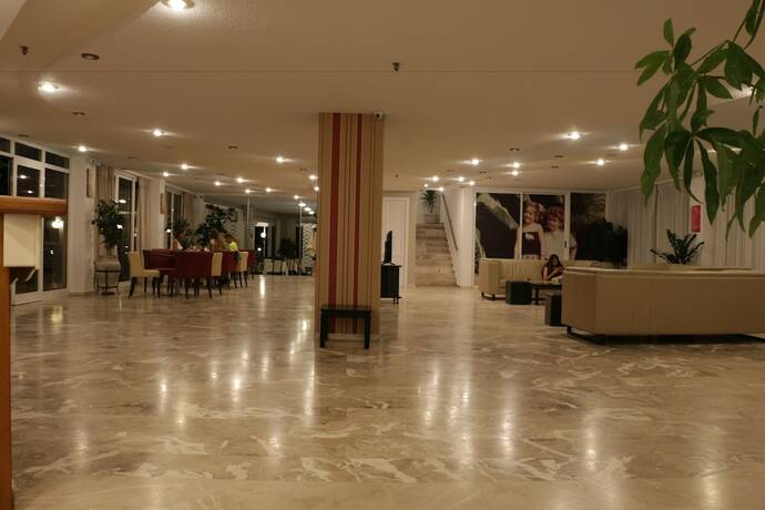 Imagen general del Hotel Costa Angela. Foto 3