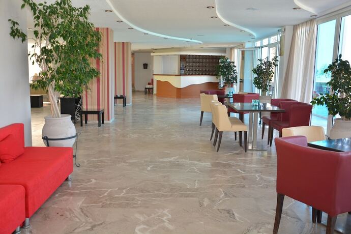 Imagen general del Hotel Costa Angela. Foto 5