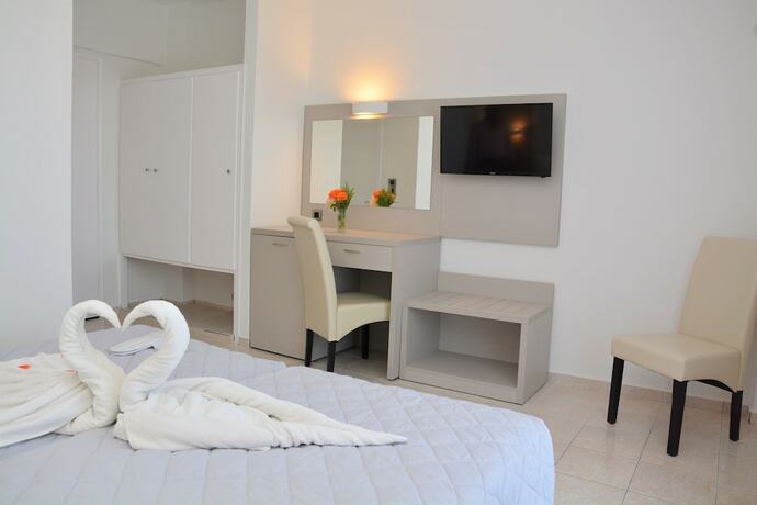 Imagen general del Hotel Costa Angela. Foto 8
