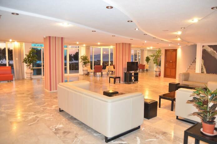 Imagen general del Hotel Costa Angela. Foto 11