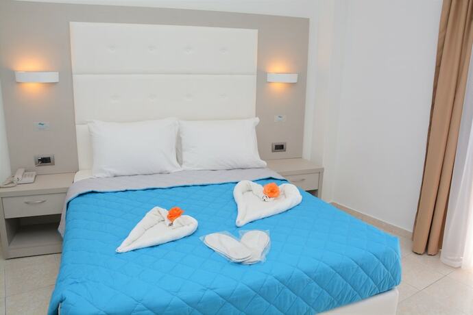 Imagen de la habitación del Hotel Costa Angela. Foto 15