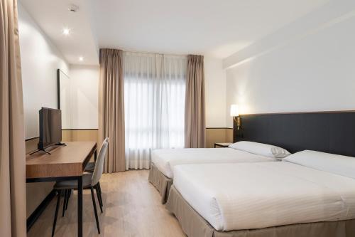Imagen de la habitación del Hotel Costa Atl&aacute;ntica, Arteixo. Foto 13