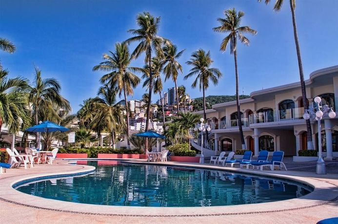 Imagen de la piscina del Hotel Costa Azul, Acapulco. Foto 19