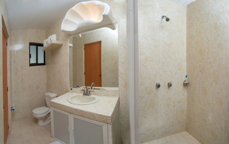 Imagen de la habitación del Hotel Costa Azul, Acapulco. Foto 13