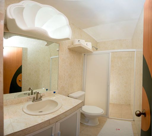 Imagen de la habitación del Hotel Costa Azul, Acapulco. Foto 14