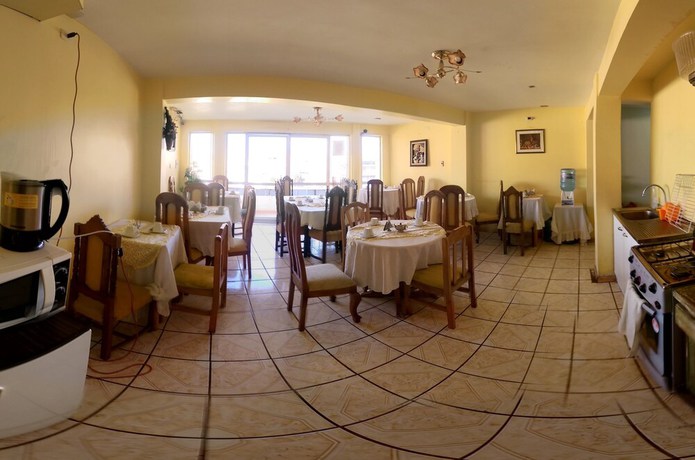 Imagen del bar/restaurante del Hotel Costa Azul, Iquique. Foto 2