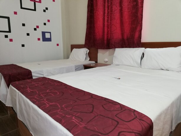 Imagen de la habitación del Hotel Costa Azul, La Banda de Shilcayo. Foto 16