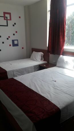 Imagen de la habitación del Hotel Costa Azul, La Banda de Shilcayo. Foto 17