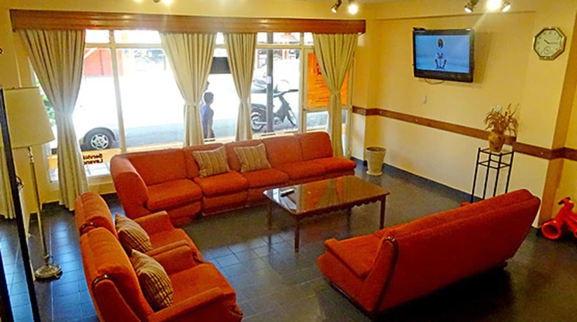 Imagen general del Hotel Costa Azul, Posadas. Foto 1