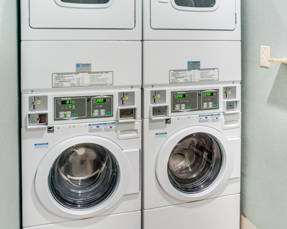 Imagen de los interiores del Hotel Costa Azul Suites Virginia Beach By Red Collection. Foto 9