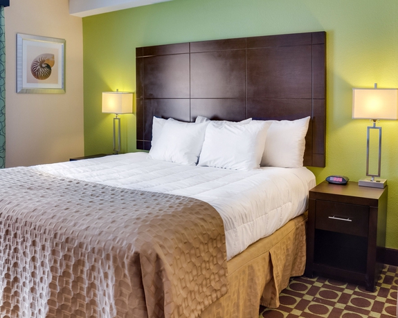 Imagen de la habitación del Hotel Costa Azul Suites Virginia Beach By Red Collection. Foto 8