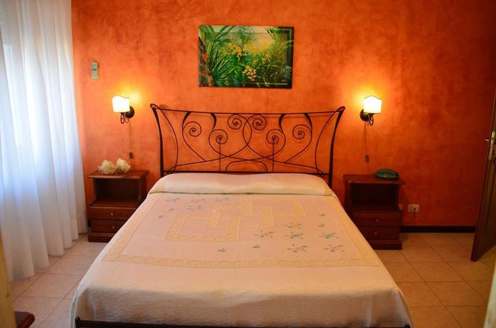 Imagen de la habitación del Hotel Costa Azzurra. Foto 8