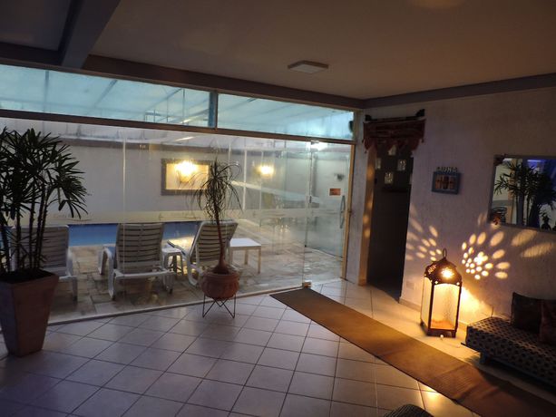 Imagen de los interiores del Hotel Costa Balena. Foto 18