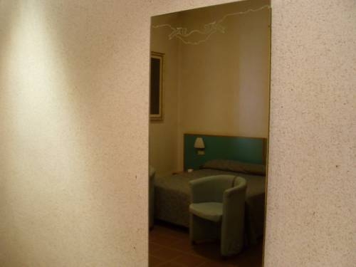 Imagen general del Hotel Costa, Bari. Foto 3