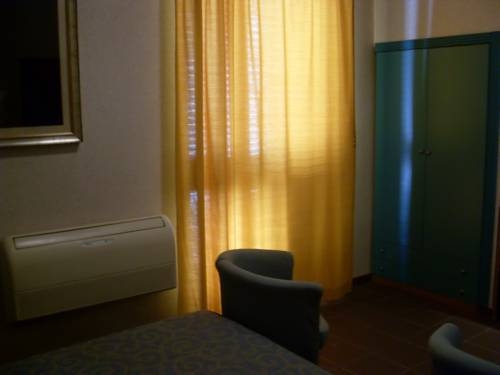 Imagen general del Hotel Costa, Bari. Foto 5