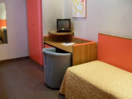 Imagen general del Hotel Costa, Bari. Foto 16