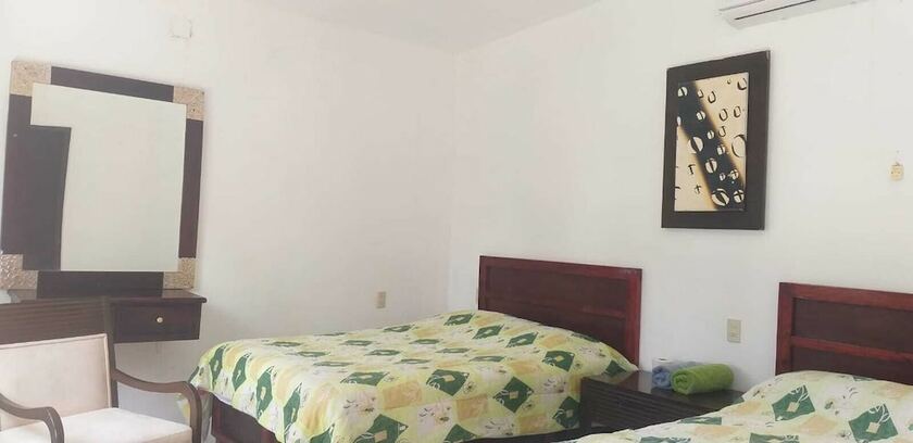 Imagen de la habitación del Hotel Costa Belle. Foto 15