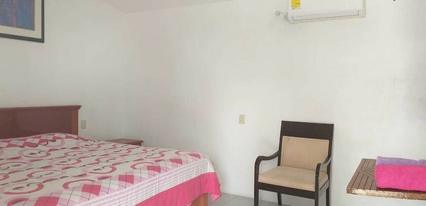 Imagen de la habitación del Hotel Costa Belle. Foto 16