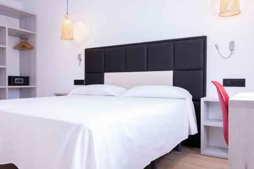 Imagen general del Hotel Costa Brava, Roses. Foto 4