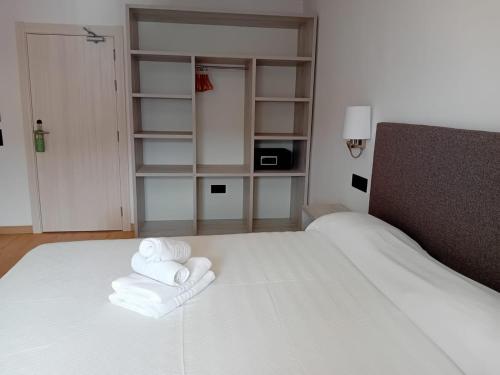 Imagen de la habitación del Hotel Costa Brava, Roses. Foto 19