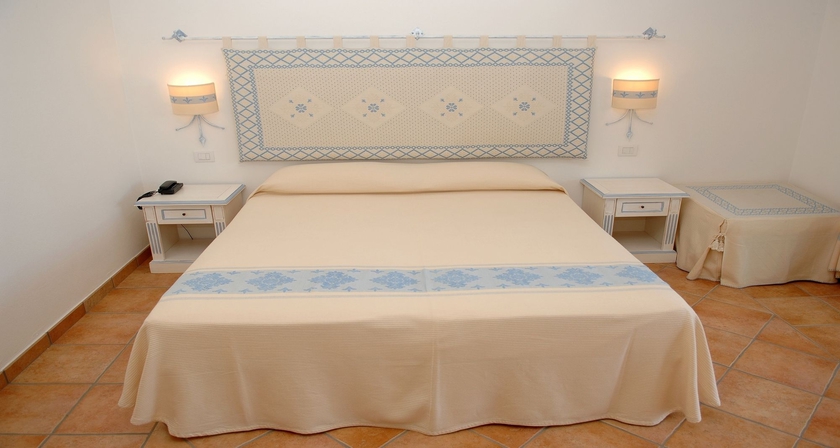 Imagen de la habitación del Hotel Costa Caddu. Foto 7