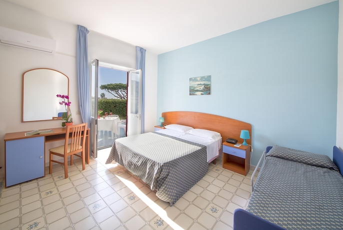 Imagen de la habitación del Hotel Costa Citara. Foto 2