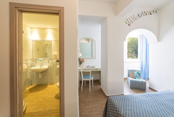 Imagen de la habitación del Hotel Costa Citara. Foto 9