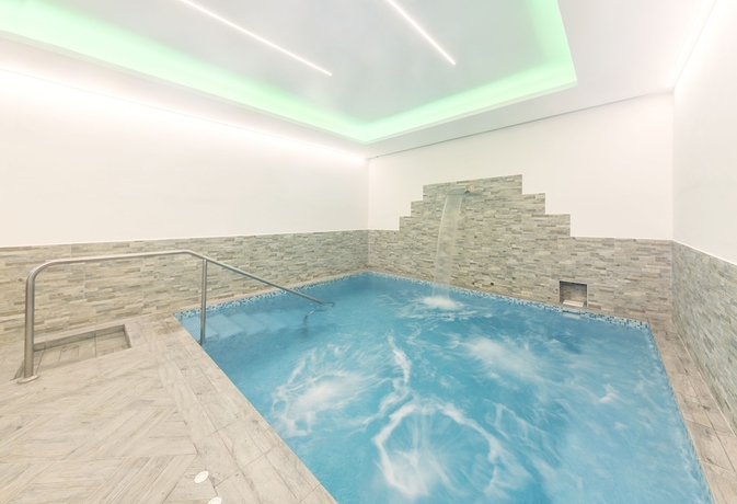 Imagen de la piscina del Hotel Costa Citara. Foto 17