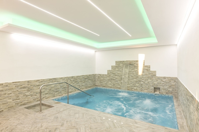 Imagen de la piscina del Hotel Costa Citara. Foto 18