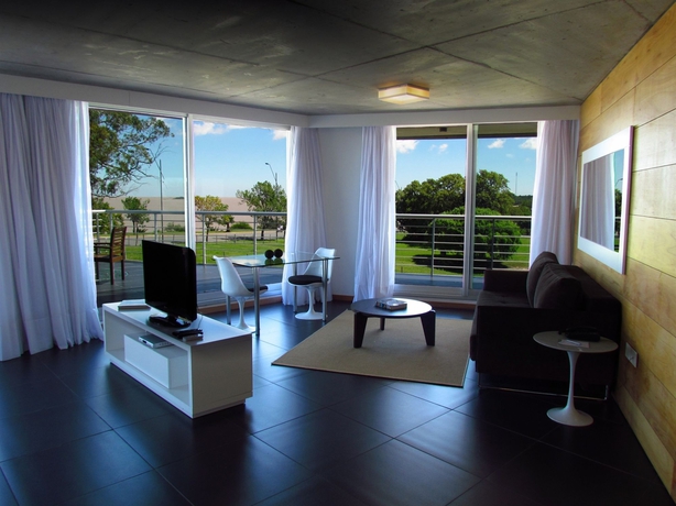 Imagen de los interiores del Hotel Costa Colonia - Riverside Boutique. Foto 13