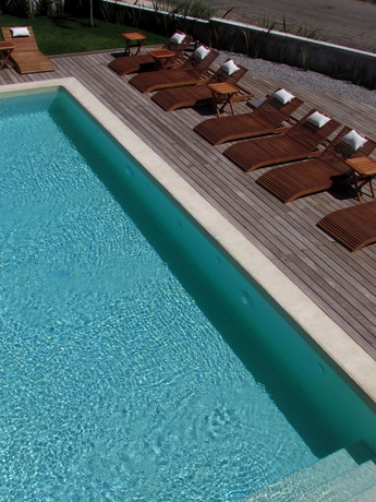 Imagen de la piscina del Hotel Costa Colonia - Riverside Boutique. Foto 16