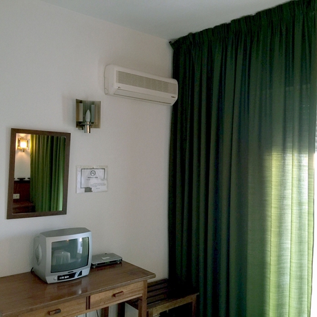 Imagen de la habitación del Hotel Costa De La Luz, Huelva. Foto 6